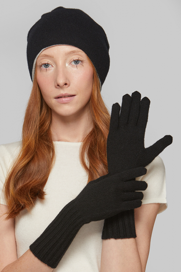 Чёрные кашемировые перчатки