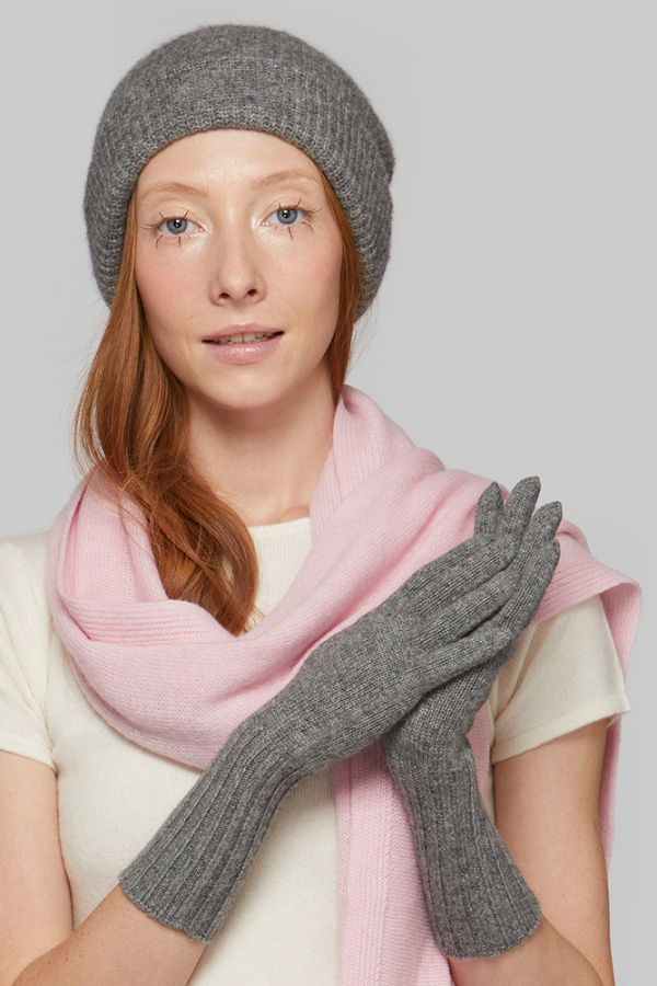 Шапка из кашемира