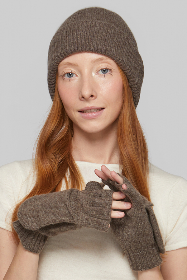 Шапка из кашемира 