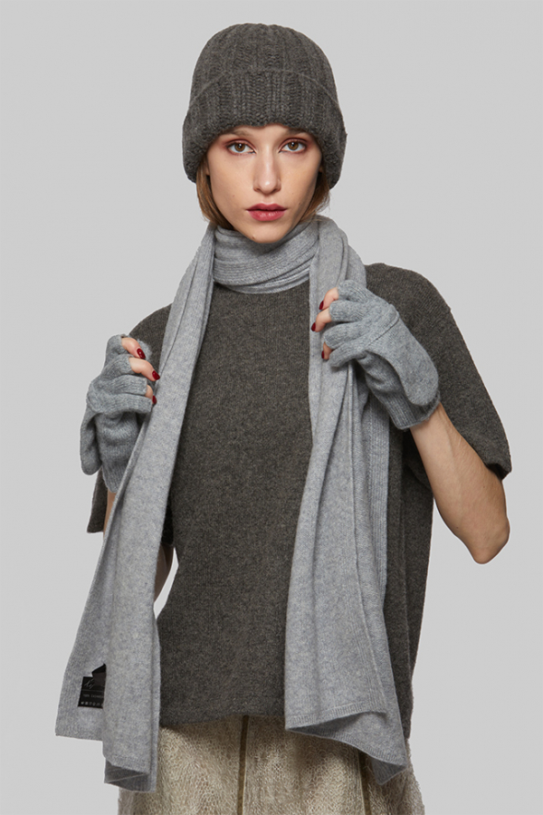 Шапка из кашемира