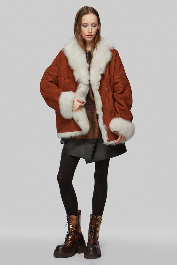  Утепленная замшевая куртка