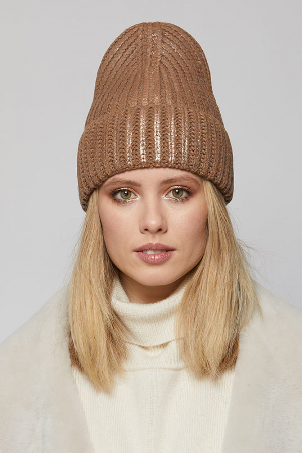 Кофейная шапка с накатом