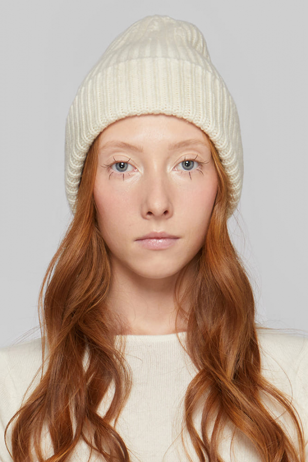 Шапка из смеси шерсти и кашемира 