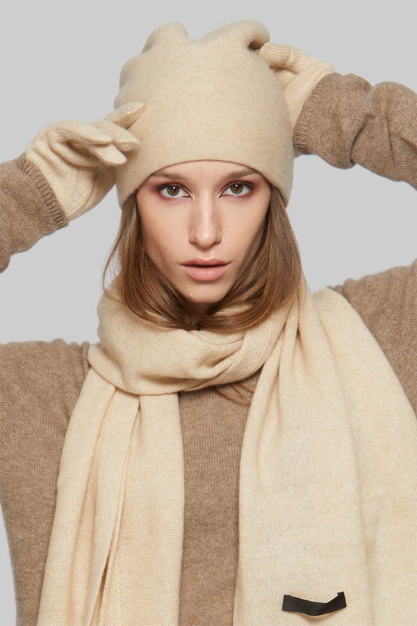 Шапка из кашемира 