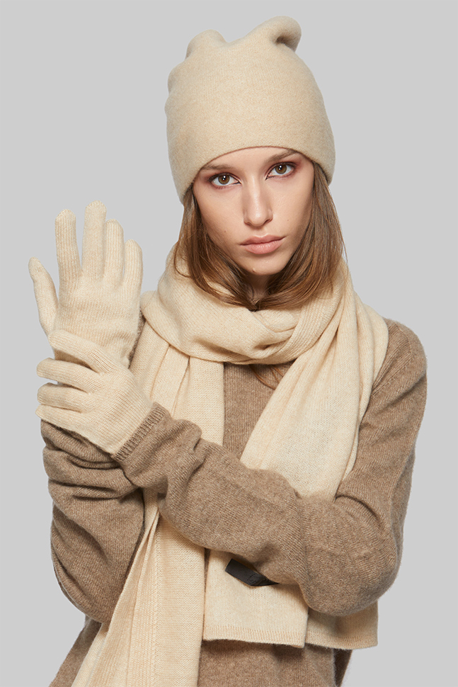 Шапка из кашемира 