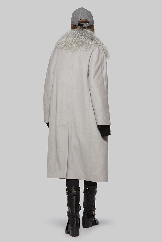 Пальто из шерсти  Пальто из шерсти