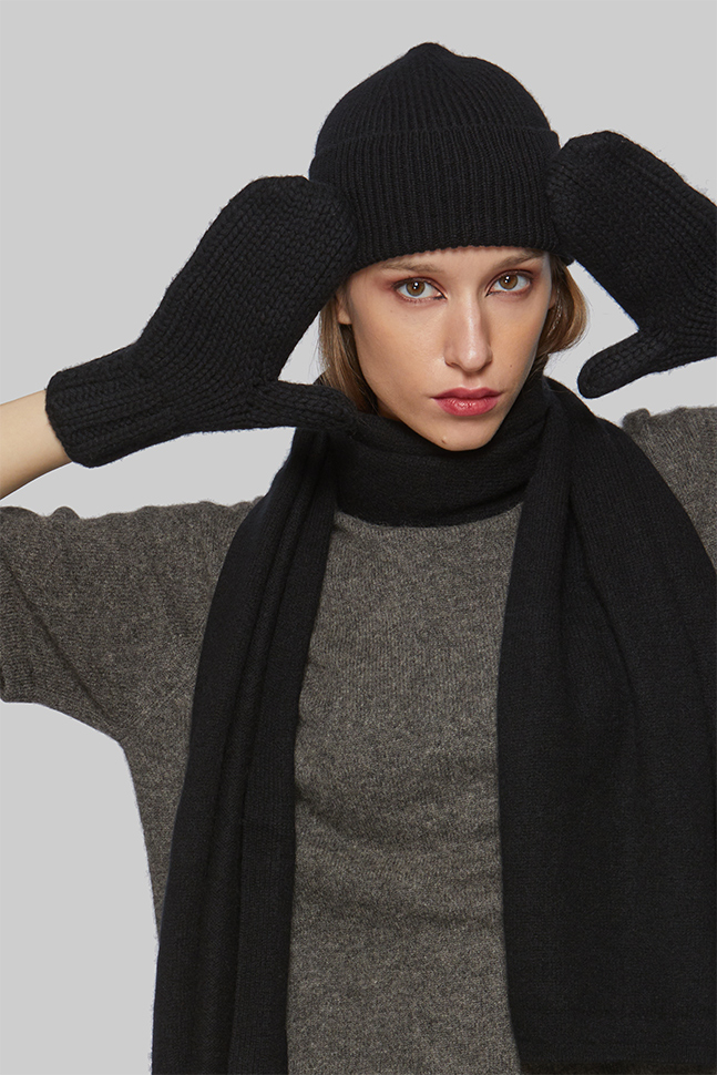 Чёрные варежки из кашемира Чёрные варежки из кашемира