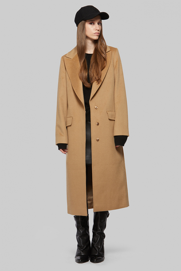 Пальто из шерсти цвета кэмэл
