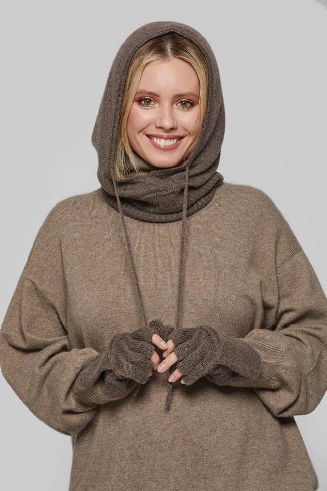 Капор из кашемира